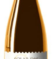 SOLAR DAS BOUCAS LOUREIRO 750ML is a white wine hailing from the Vinho Verde region in Portugal. This wine offers a refreshing flavor profile with citrus notes