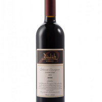 DADAH CAB SAUV SPECIAL RESERVE 750ML is a robust Cabernet Sauvignon that showcases rich notes of dark fruits