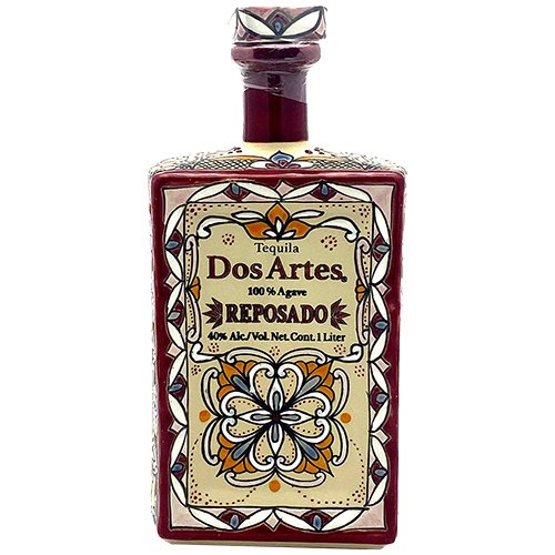 <p>DOS ARTES REPOSADO ROSE 1L is a premium tequila with a well-balanced flavor profile that features notes of vanilla