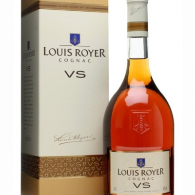 LOUIS ROYER VS KOSHER is a premium cognac that showcases the rich and vibrant flavors characteristic of the Cognac region in France. This expression features notes of dried fruits