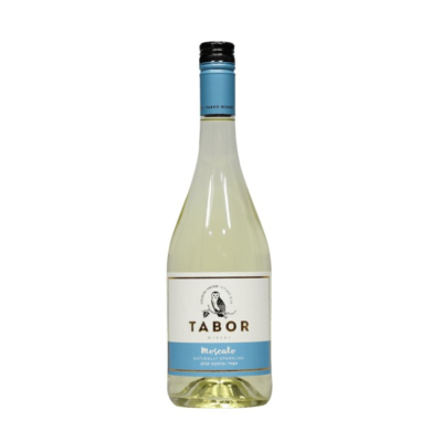 TABOR MOSCATO 750ML is a refreshing white wine characterized by its aromatic floral notes and sweet