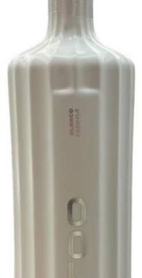 <p>TROO TEQUILA BLANCO is a premium tequila produced in the heart of Jalisco