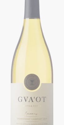 GVAOT GOFNA CHARDONNAY CAB 750ML is a well-balanced wine that showcases a vibrant flavor profile