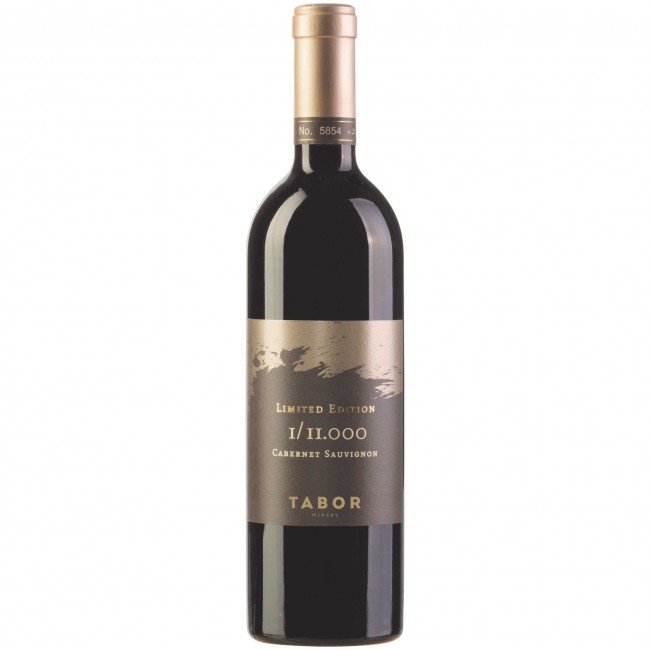 <p>TABOR LIMITED EDITION 750ML offers a complex flavor profile characterized by rich notes of dark fruit