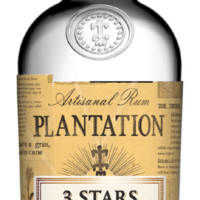 PLANTATION 3 STAR WHITE 1L is a blended rum featuring a light and fruity flavor profile with notes of tropical fruits and a hint of sweetness. It is crafted from select rums sourced from the Caribbean
