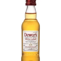 DEWARS WHITE LABEL 50ML is a blended Scotch whisky with a smooth and balanced flavor profile