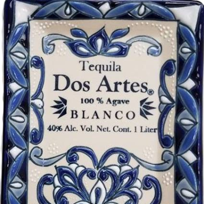 DOS ARTES BLANCO 1L is a crisp and refreshing white wine
