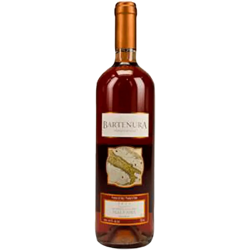 Bartenura Malvasia is a sweet white wine from the renowned wine region of Italy. It is characterized by its fragrant notes of floral aromas