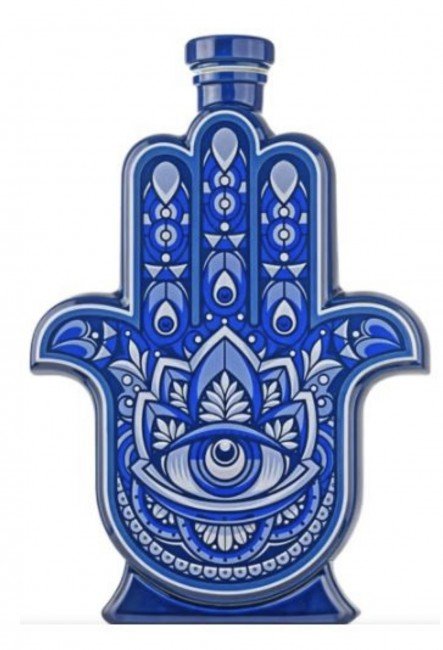 <p>CASA DE HAMSA BLANCO 1L is a premium blanco tequila that embodies the essence of Jalisco