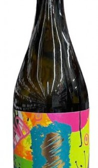 The HAYOTZER DANZA WALTZ 750ML is a carefully crafted wine that hails from a renowned wine-producing region