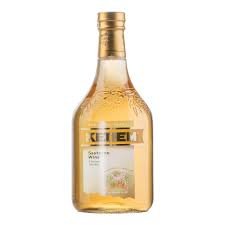 KEDEM SAUTERNE is a distinctive sweet wine characterized by its rich flavors of apricot