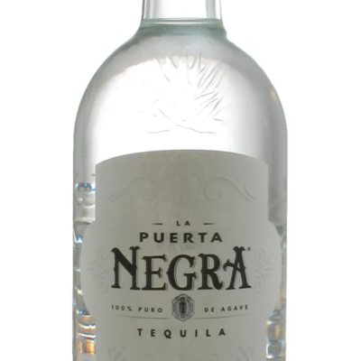 LA PUERTA TEQ SILVER 1L is a premium tequila originating from the heart of Jalisco