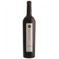 The HERZOG SR RUTHERFORD CAB SAUV 750ML is a Cabernet Sauvignon from the Rutherford region of Napa Valley