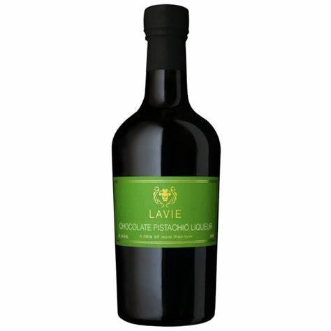 LAVIE CHOCOLATE PISTACHIO is a rich and creamy dessert harmonizing the deep