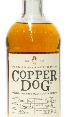 Copper Dog 750ml is a blended Scotch whisky featuring a harmonious combination of eight single malt whiskies from the Speyside region