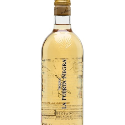 LA PUERTA TEQ REPOSADO 1L presents a well-balanced flavor profile with notes of oak