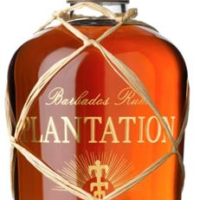 <p>PLANTERAY XO 20 YRS is a premium liquor that features a rich flavor profile with notes of dried fruit