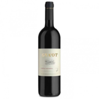 The GVAOT GOFNA CAB SAUV 750ML is a Cabernet Sauvignon from a distinguished wine region known for its robust character and balanced acidity. This wine showcases the classic flavor profile of dark fruits