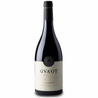 GVAOT GOFNA PINOT NOIR 750ML showcases a delicate flavor profile with notes of ripe cherries