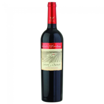 The SHILOH CAB SAUV SECRET RESERVE 1.5L is a bold Cabernet Sauvignon hailing from Israel's renowned Judean Hills region. It offers a deep flavor profile characterized by layers of dark fruit
