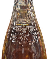 VERA WANG COTES DE PROVENCE ROSE 750ML showcases a refreshing flavor profile with notes of ripe strawberries