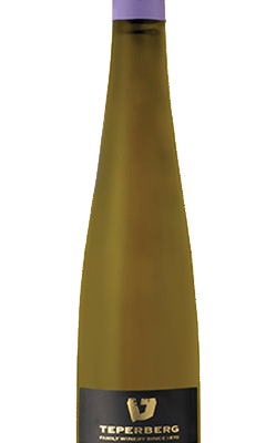 TEPERBERG RIESLING IMPRESSION is a crisp and refreshing white wine hailing from the renowned vineyards of Israel. It features notes of green apple and peach
