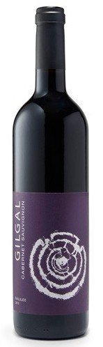 <p>The GILGAL CAB SAUV MERLOT 750ML features a balanced flavor profile with rich notes of blackcurrant and dark fruits