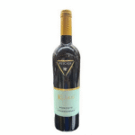 PESCAJA KLARIS CHARDONNAY MEVUSHAL 750ML is a white wine characterized by its crisp acidity and fruity notes