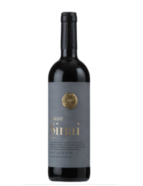 The PSAGOT SINAI M SERIES CAB/SHIRAZ 750ML is a robust red wine