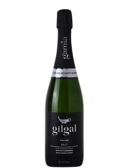 GILGAL BRUT 750ML is a sparkling wine hailing from the renowned wine-producing regions of Israel. This wine features bright acidity and crisp effervescence