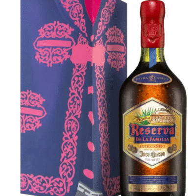 JOSE CUERVO LA FAMILIA RSRVA X-ANEJ750ML is a premium tequila from the highlands of Jalisco