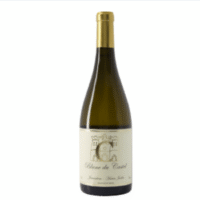 Domaine du Castel C Blanc is a refreshing white wine from the Judean Hills region of Israel. It presents a balanced flavor profile featuring citrus notes alongside hints of stone fruits and a mineral undertone