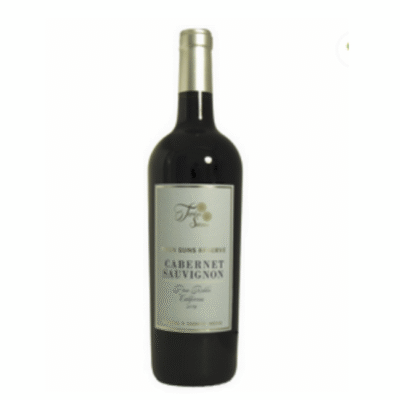 TWIN SUNS RES CAB 750ML is a Cabernet Sauvignon hailing from a renowned wine-producing region. This full-bodied red wine exhibits a rich flavor profile characterized by notes of dark fruit