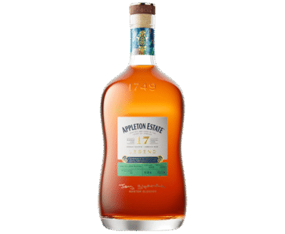 APPLETON ESTATE 21YR is a premium Jamaican rum known for its rich complexity and smooth finish. This superb spirit features notes of oak