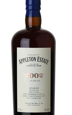APPLETON ESTATE 2002 HEARTS COLL is a premium Jamaican rum that showcases a rich