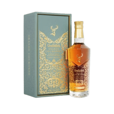 <p>GLENFIDDICH GRAND COURONNE 26YR is a distinguished single malt whisky hailing from the Speyside region of Scotland. This expression boasts a complex flavor profile featuring rich notes of dark chocolate