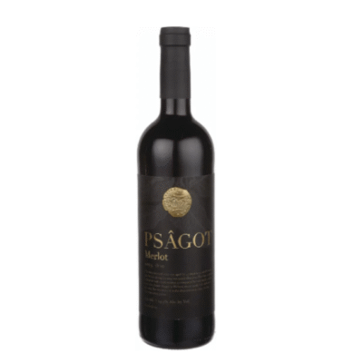 The PSAGOT MERLOT 750ML is a full-bodied red wine from the Judean Hills region of Israel. It offers a rich flavor profile characterized by dark fruit notes such as blackberry and plum