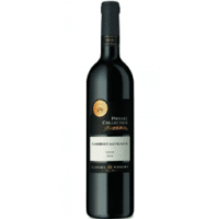 The CARMEL PC CAB SAUV 375ML is a well-structured Cabernet Sauvignon from the renowned wine-growing region of Israel. This wine showcases a rich flavor profile characterized by dark fruit notes