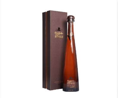 DON JULIO 1942 is a premium tequila that offers a rich flavor profile characterized by hints of caramel