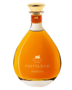 DES MOISANS DEAU PRIVILEGE KOSHER is a wine characterized by its crisp