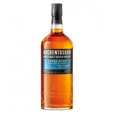 AUCHENTOSHAN THREE WOOD is a distinctive single malt whisky from the Lowlands of Scotland. This expression matures in three types of casks: American bourbon