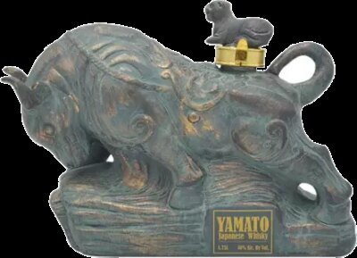 The YAMATO TAKEDA ARMOR EDITION 750ML is a premium sake from the renowned Hyogo Prefecture